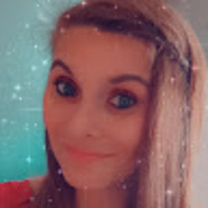 Meet your Posher, Cynthia